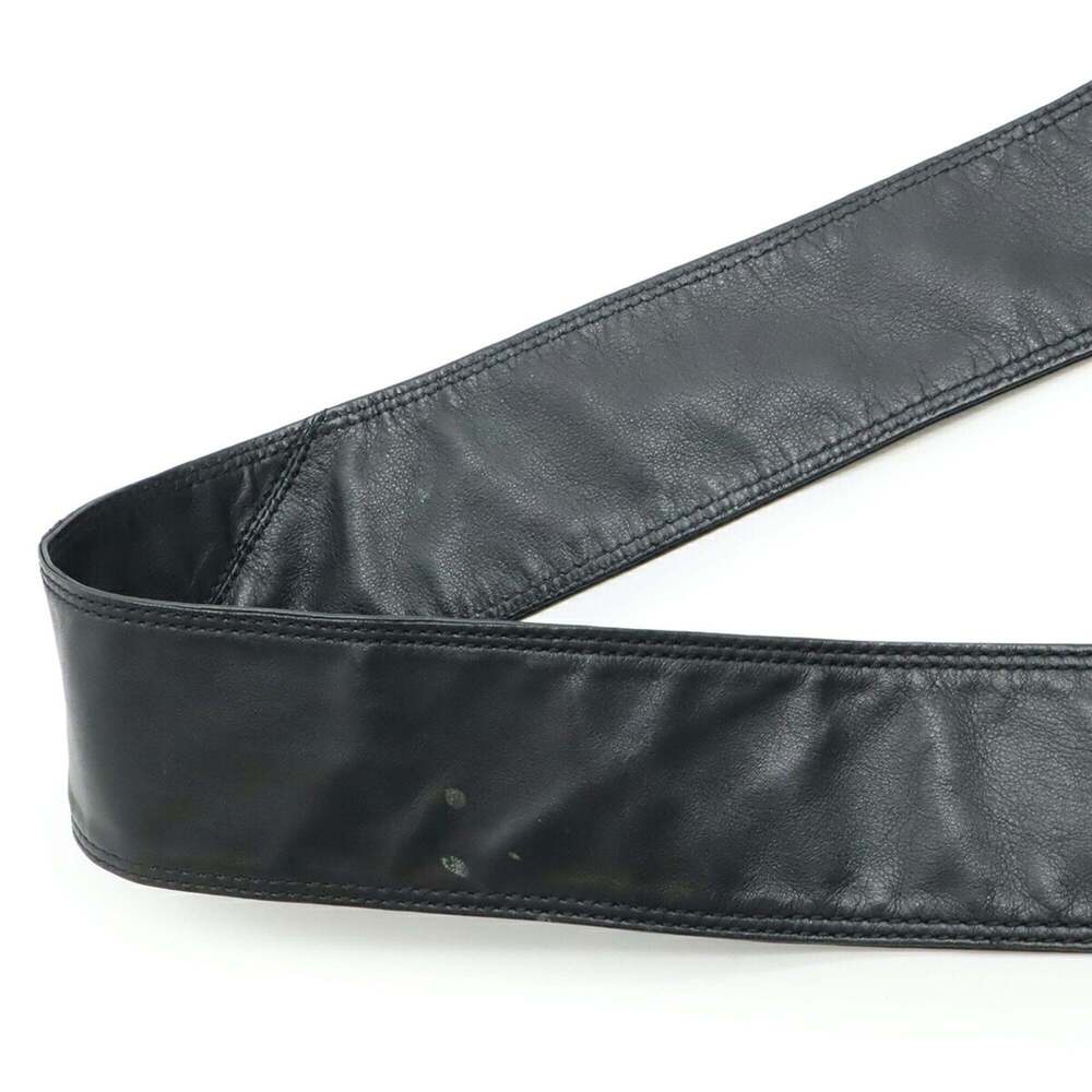 CHANEL Black Lambskin Leather Pochette Shoulder Bag - Picture 6 of 10